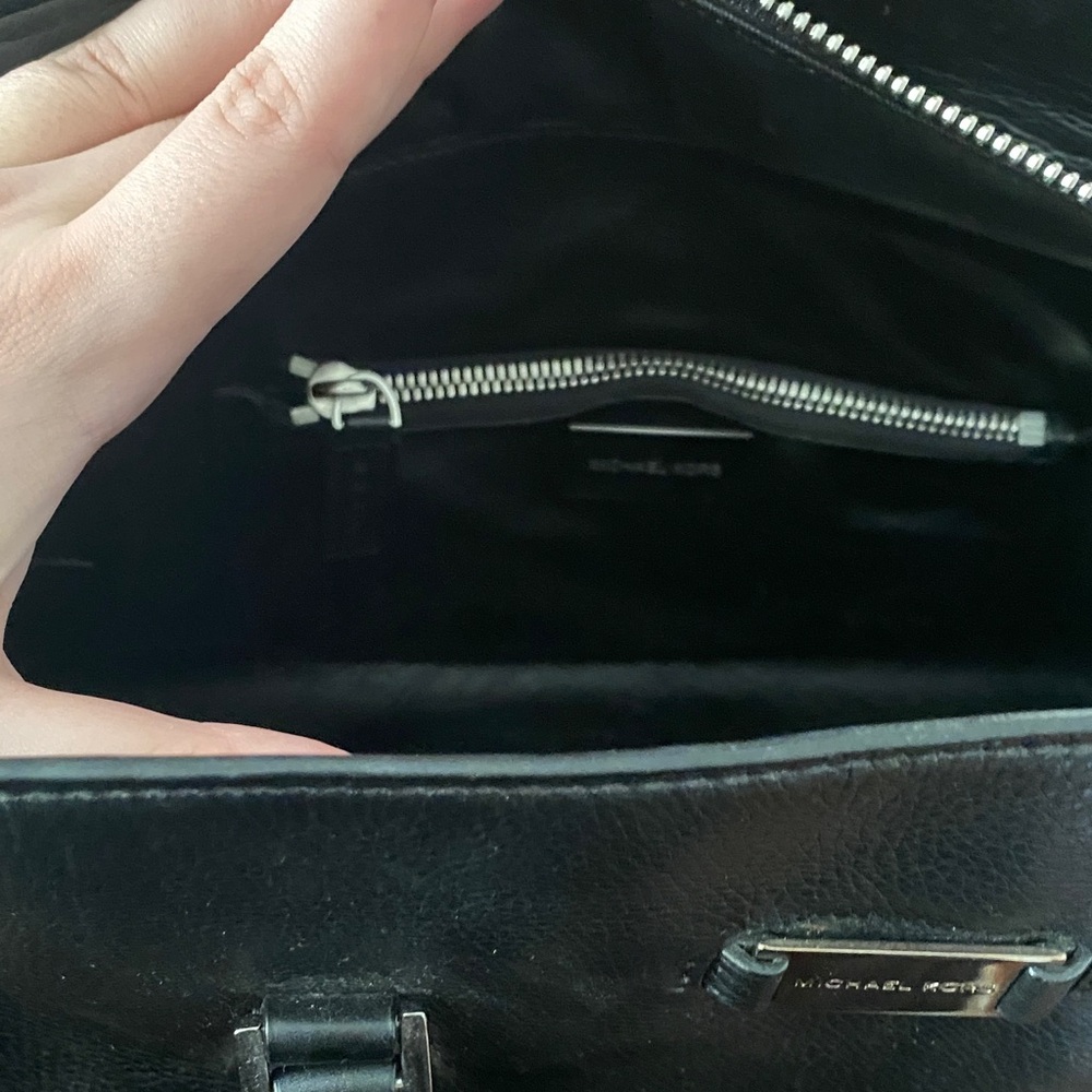 Black Michael Kors Leather Handbag - Picture 9 of 12